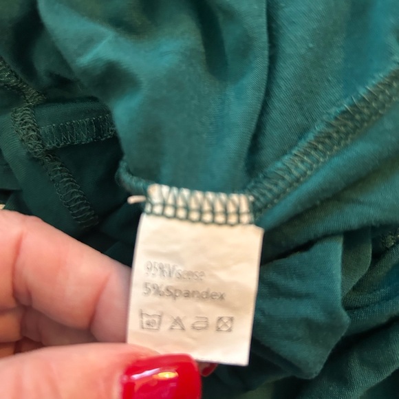 Elegant Teal Pajama Set with White Accents - Picture 7 of 7